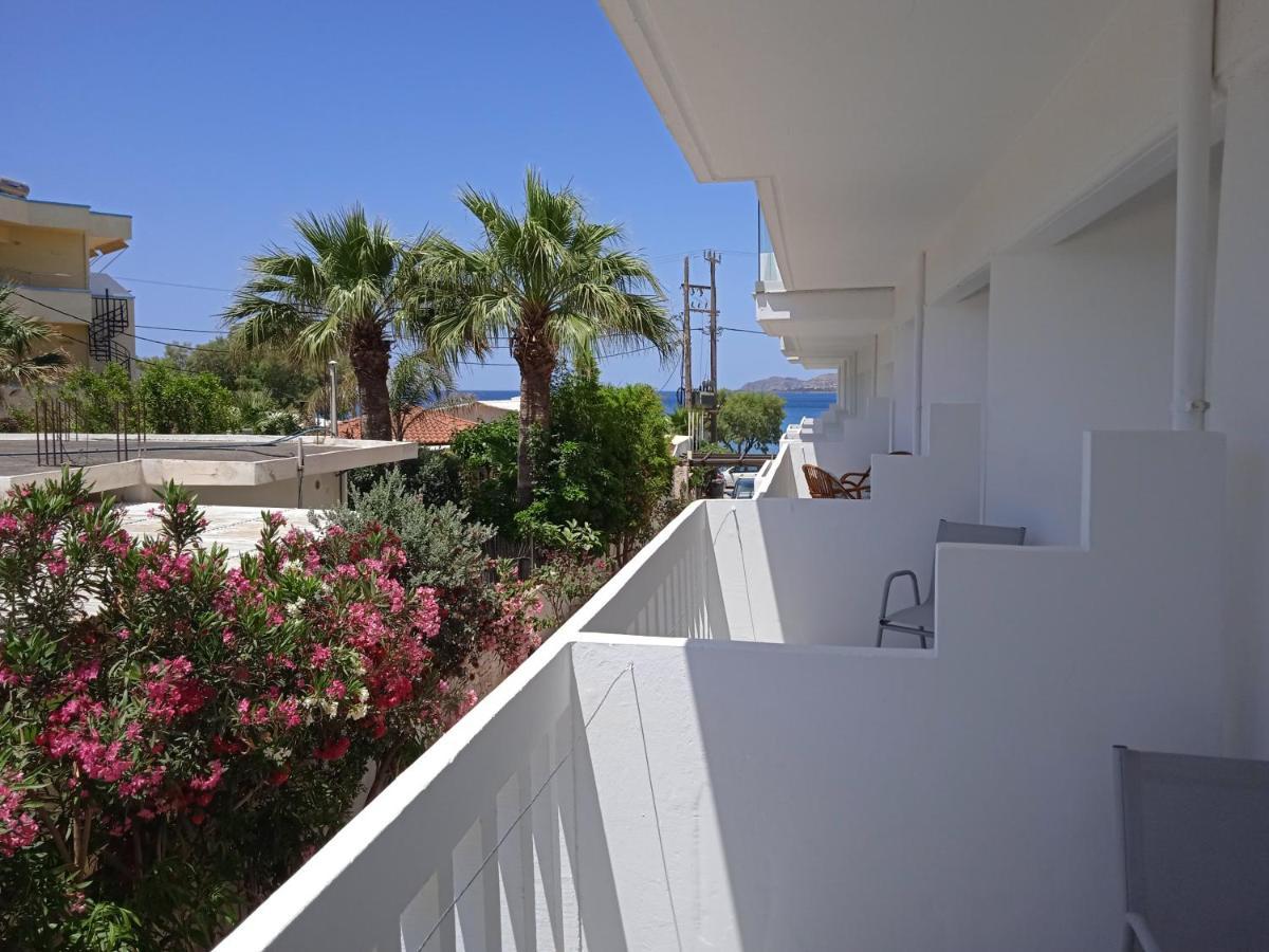 Pal Beach Palaiochora Exterior photo